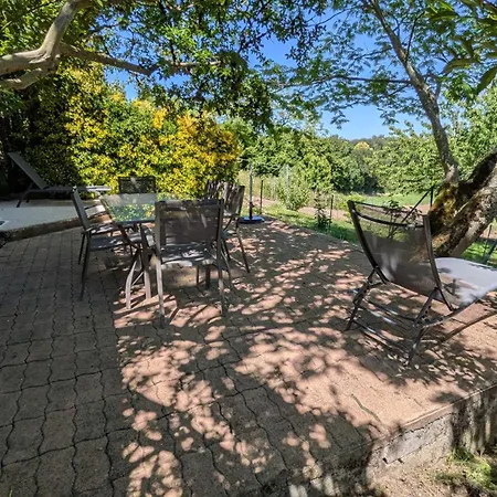 Hébergement de vacances Maison, Terrasse Ombragé Avec Jardin Au Calme à La Campagne *